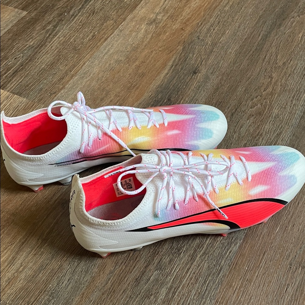 Puma Ultra Men’s soccer cleats